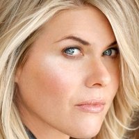 Amy Waller Nua