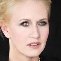 Andrea Sokol Nua
