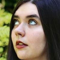 Angelika Seleznova Nua