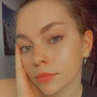 Anna Mungenast Nua
