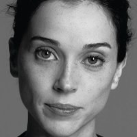 Annie Clark Nua