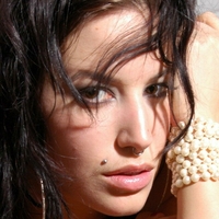 Ansley Nua
