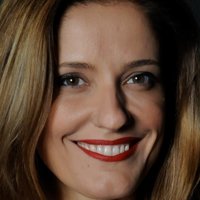 Antoniela Canto Nua