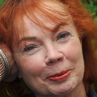 Barbara Stafford Nua