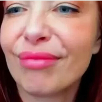 Carliescott_meow Nua