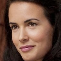 Christine Chatelain Nua