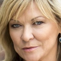 Claire King Nua