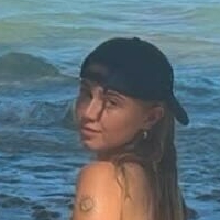 Claire Rosinkranz Nua