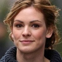 Daisy Betts Nua