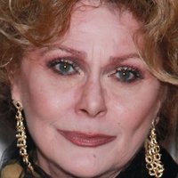 Elizabeth Ashley Nua