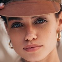 Elle Trowbridge Nua