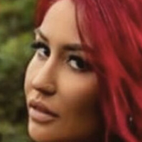 Ellie Fassone Nua