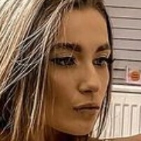 Ellie Victoria Nua