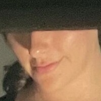 Emma Shore Nua