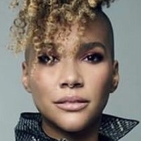 Emmy Raver-Lampman Nua