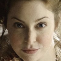 Esmé Bianco Nua