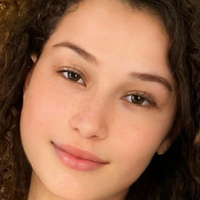 Eva Adams Nua