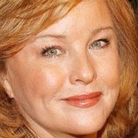 Faye Grant Nua