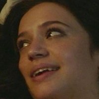 Gideon Adlon Nua