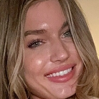 Hayley Maxfield Nua