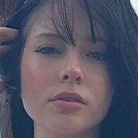 Isabella Theran Nua