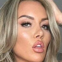 Jenna Hoskins Nua