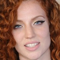 Jess Glynne Nua