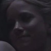 Jessy Schram Nua