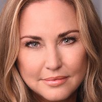 Jill Goodacre Nua