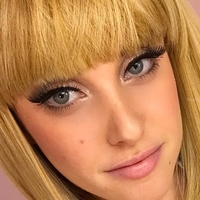 Jillian Mueller Nua