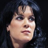 Joanie Laurer Nua