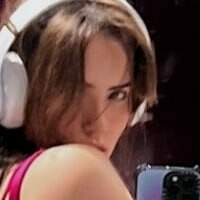 Julia & Katelyn Ernst Nua