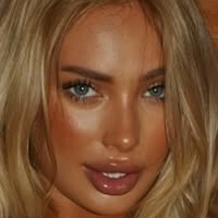 Julia Nowakowska Nua