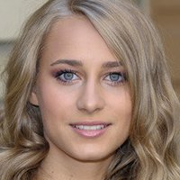 Julia Rosnowska Nua