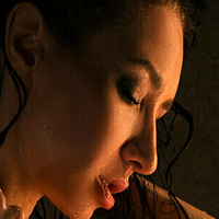 julia_werber Nua