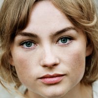 Kyra Sophia Kahre Nua