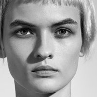 Lara Mullen Nua
