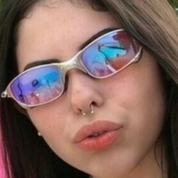 Larissa Peyerle Nua