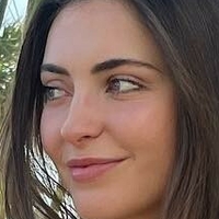 Laura Winges Nua