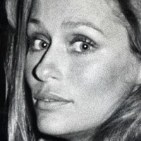 Lauren Hutton Nua