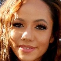Lexie Stevenson Nua
