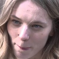 Lilith Stangenberg Nua