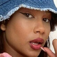 lisa-joulie Nua