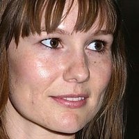 Liz Stauber Nua