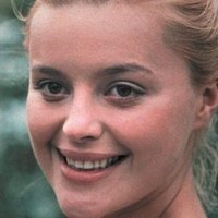 Magda Vasaryova Nua