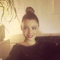 Manuela Zero Nua