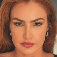 Mari Alvarenga Nua