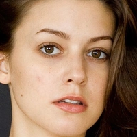 Meg Myers Nua