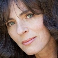 Mira Furlan Nua