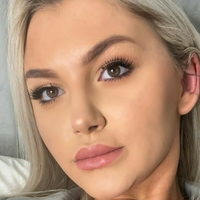 morganhollymoore Nua